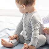 Baby Blue Ribbed Pijama con cremallera