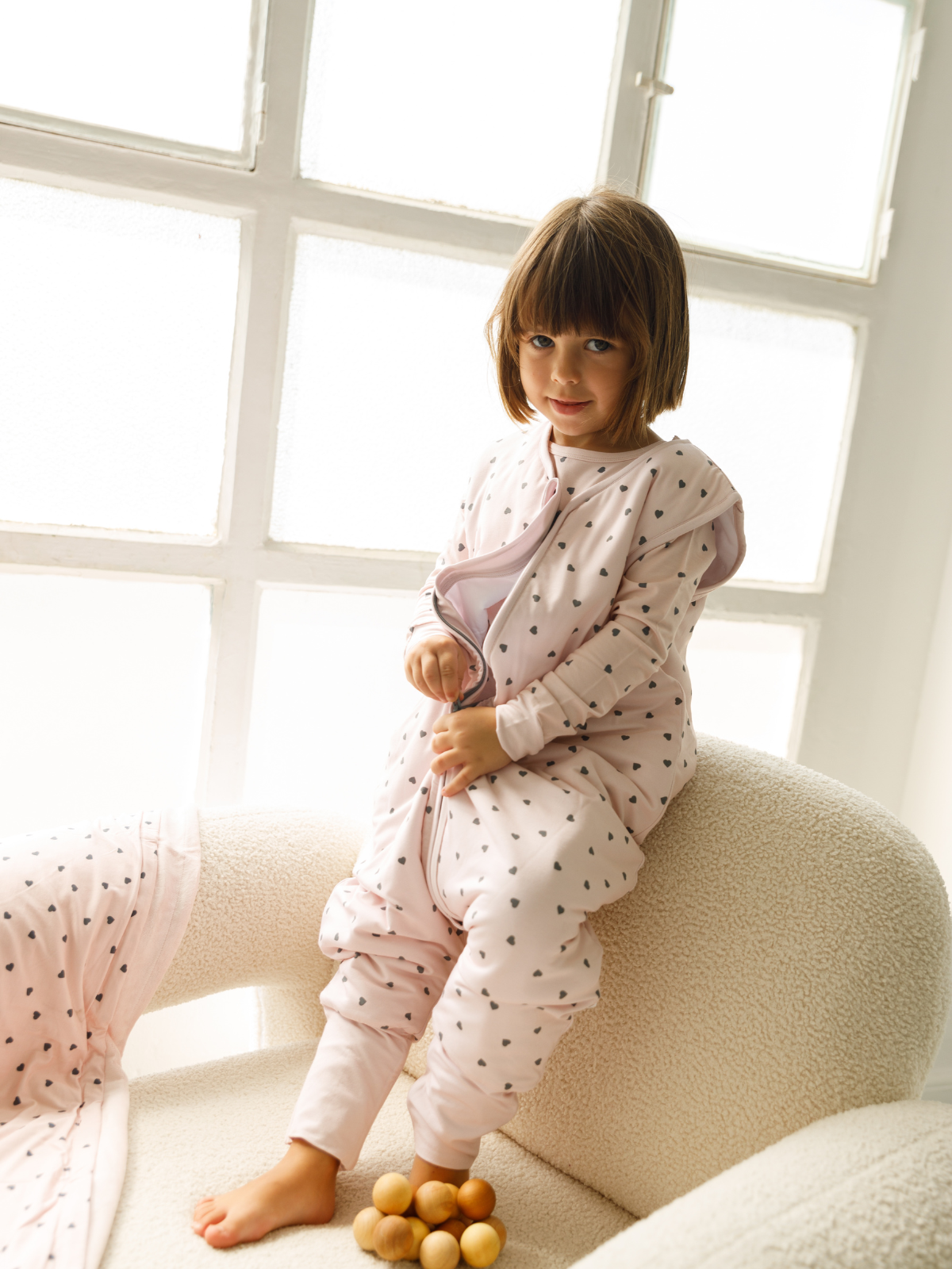 Little hearts print bamboo baby sleeping bag with feet (TOG 2.5) – Lilulila