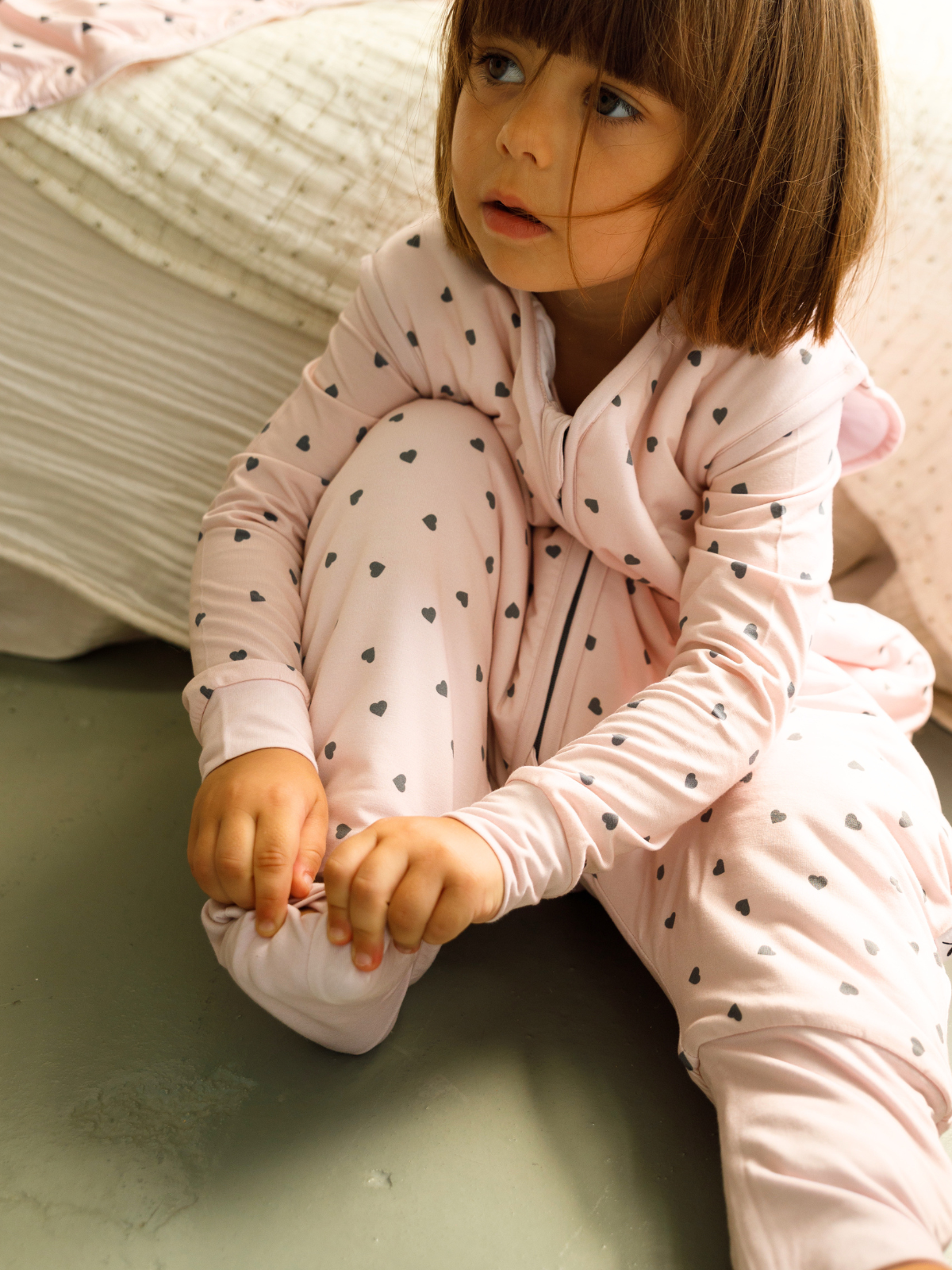 Little hearts print bamboo baby wearable blanket sleeping bag with feet – Lilulila